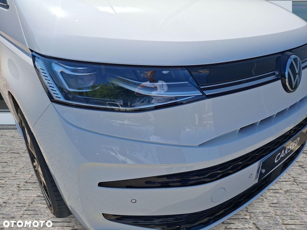 Volkswagen Multivan - 12