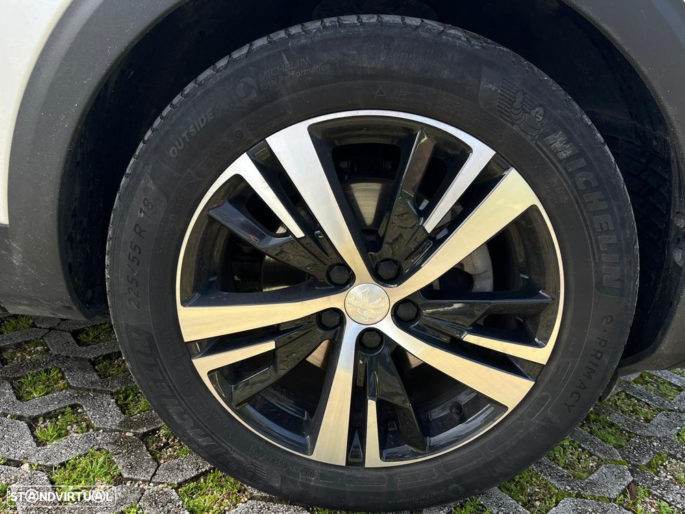 Peugeot 5008 1.2 Hybrid GT e-DCS6 - 11