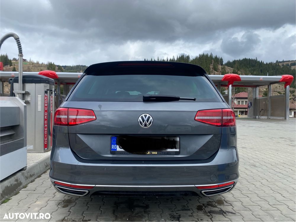 Volkswagen Passat Variant 2.0 TDI SCR 4Motion DSG Highline - 4