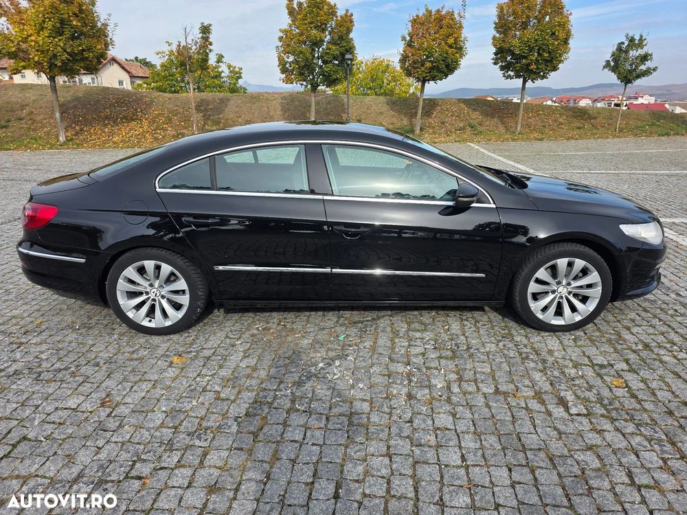 Volkswagen Passat CC - 8