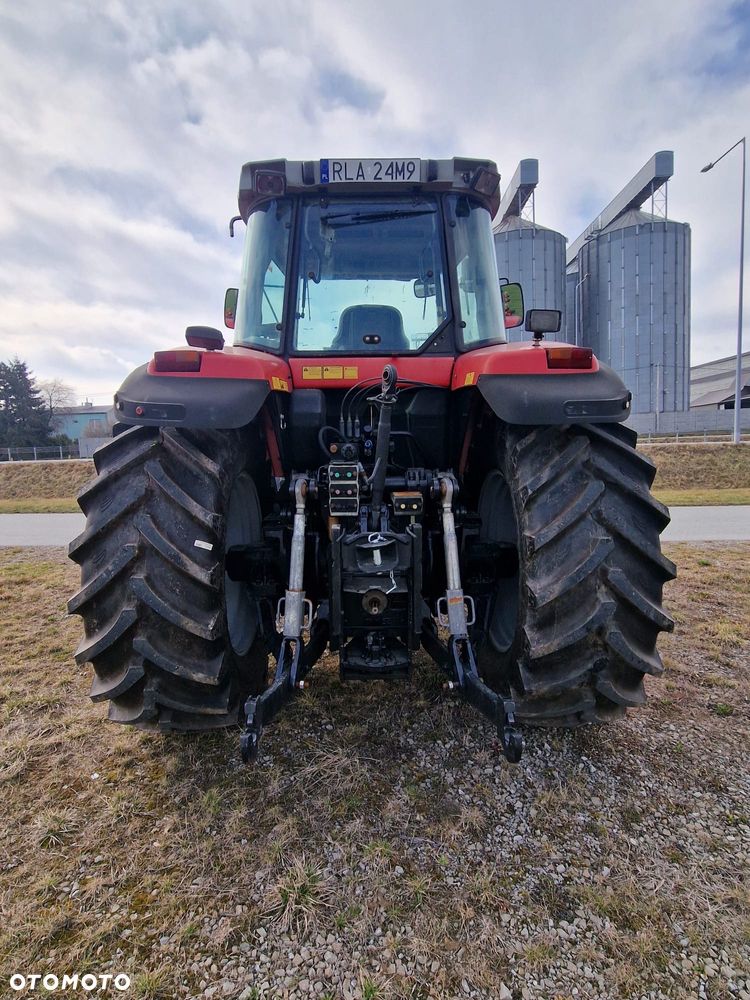 Massey Ferguson - 8