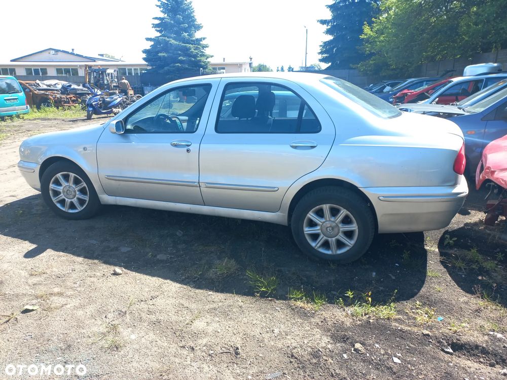 Lancia Lybra 1.8 benzyna 00r wszystkie części - 3
