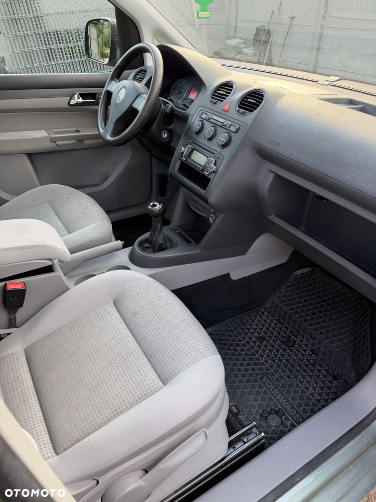 Volkswagen Caddy - 5