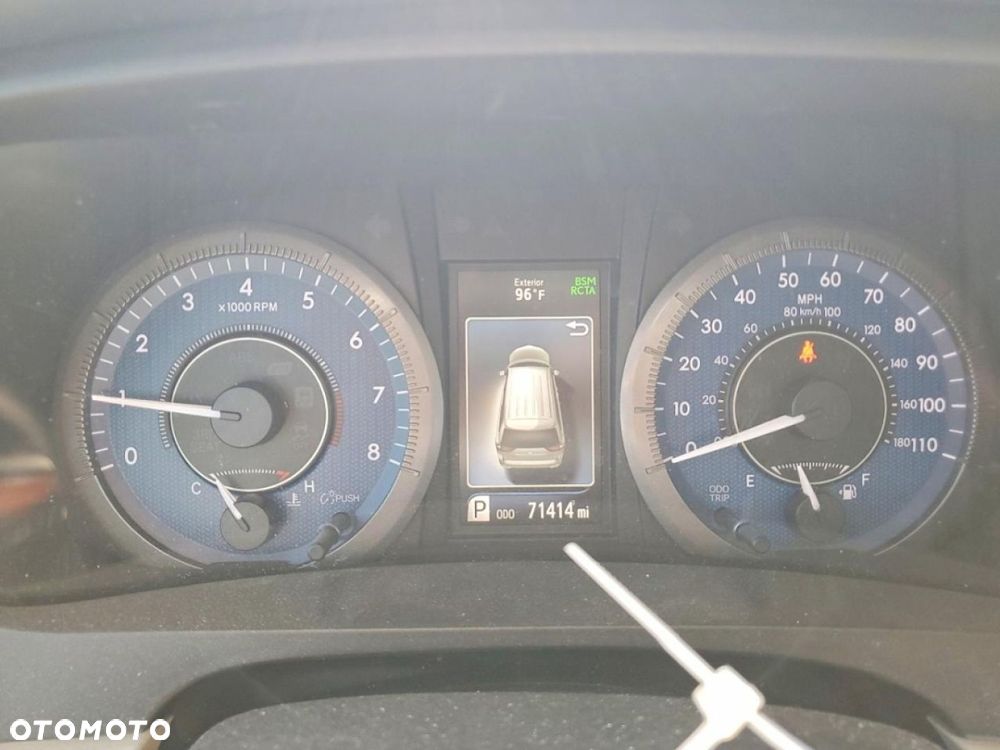 Toyota Sienna - 11
