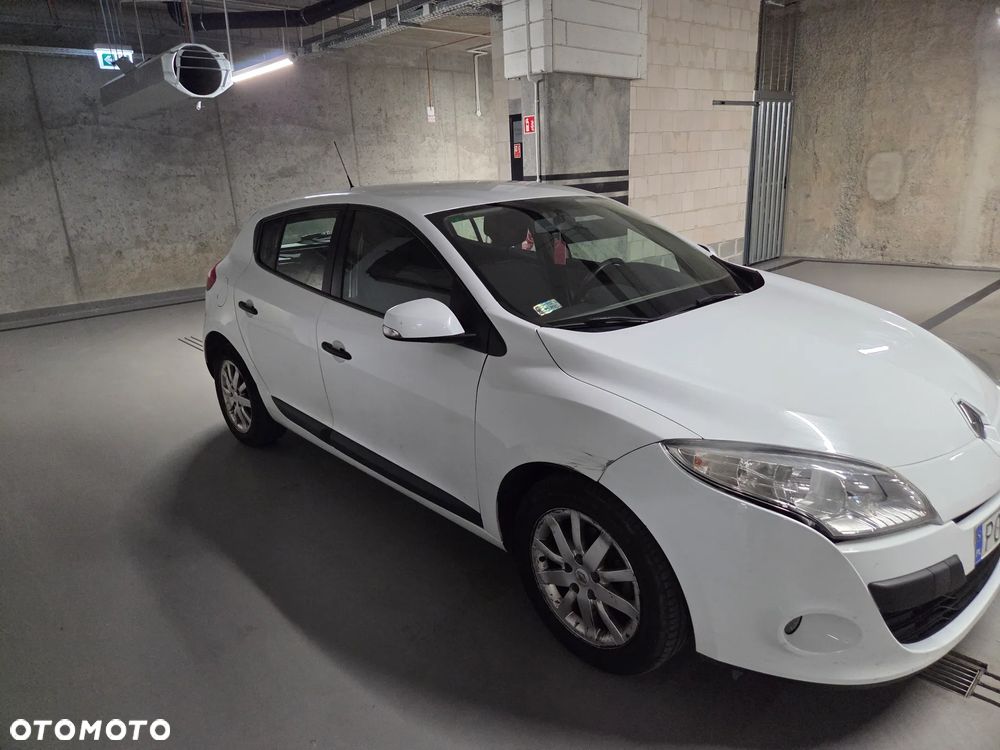 Renault Megane 1.5 dCi Expression - 9