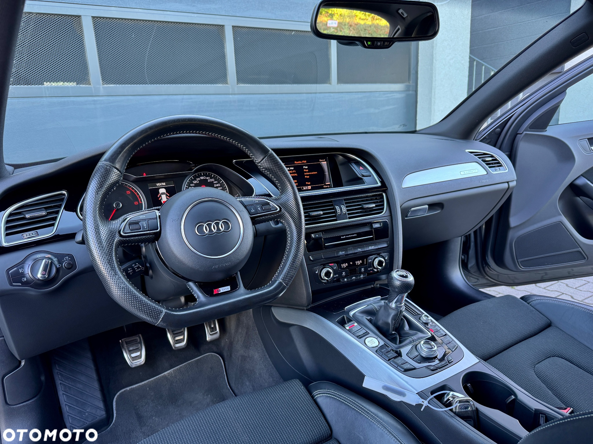 Audi A4 Avant 2.0 TDI DPF clean diesel quattro S line Sportpaket - 23