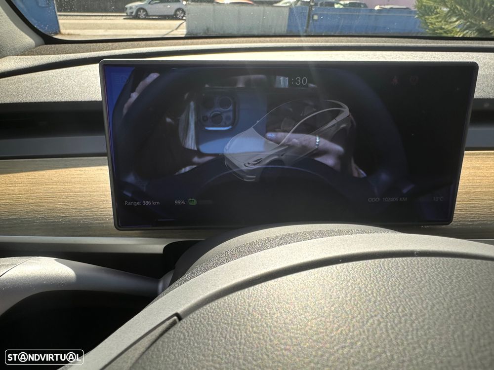 Tesla Model Y Tração Traseira - 28