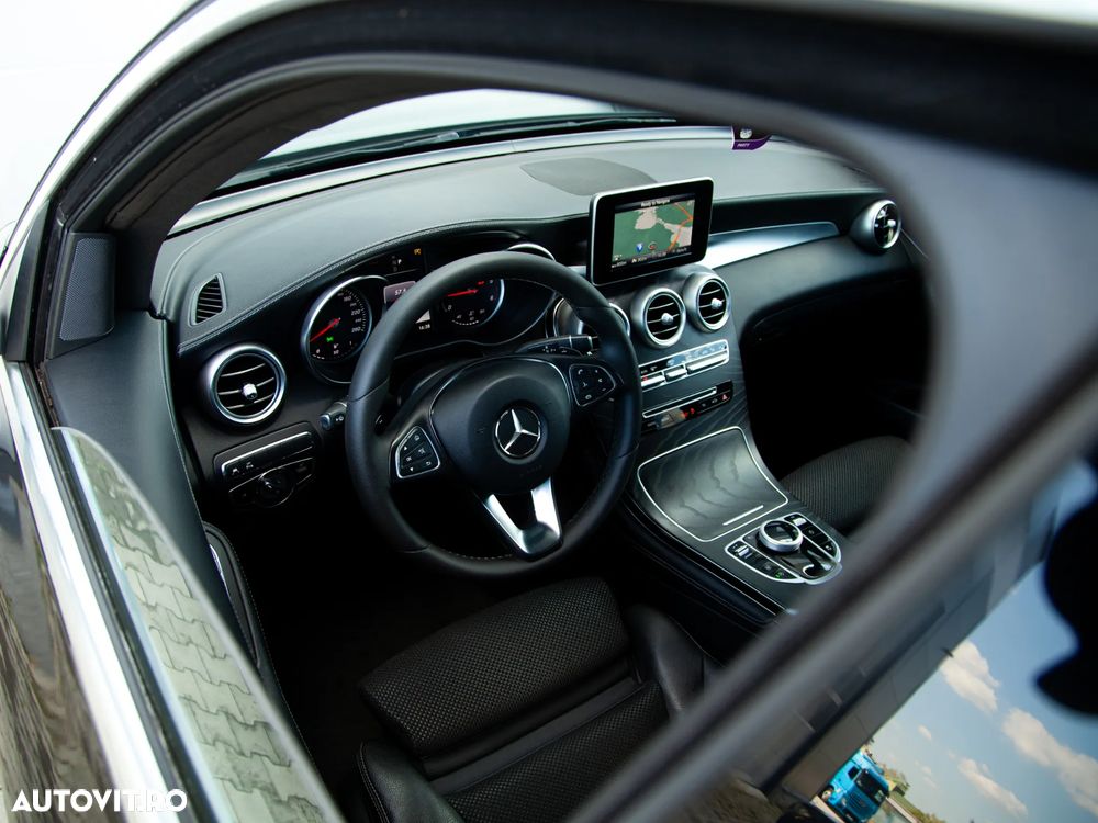 Mercedes-Benz GLC - 12