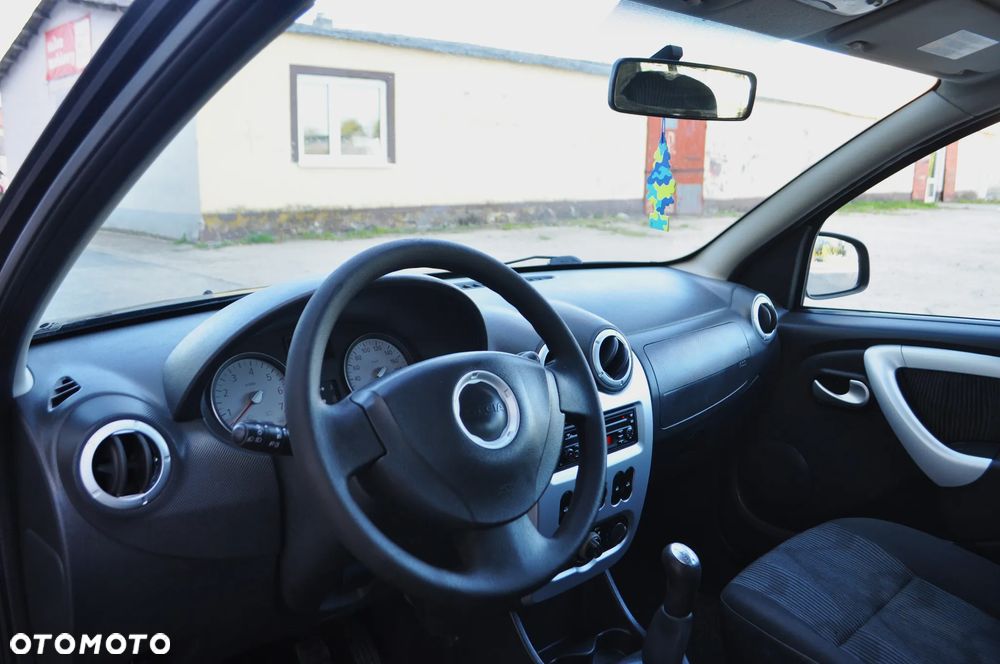 Dacia Sandero 1.2 16V - 11