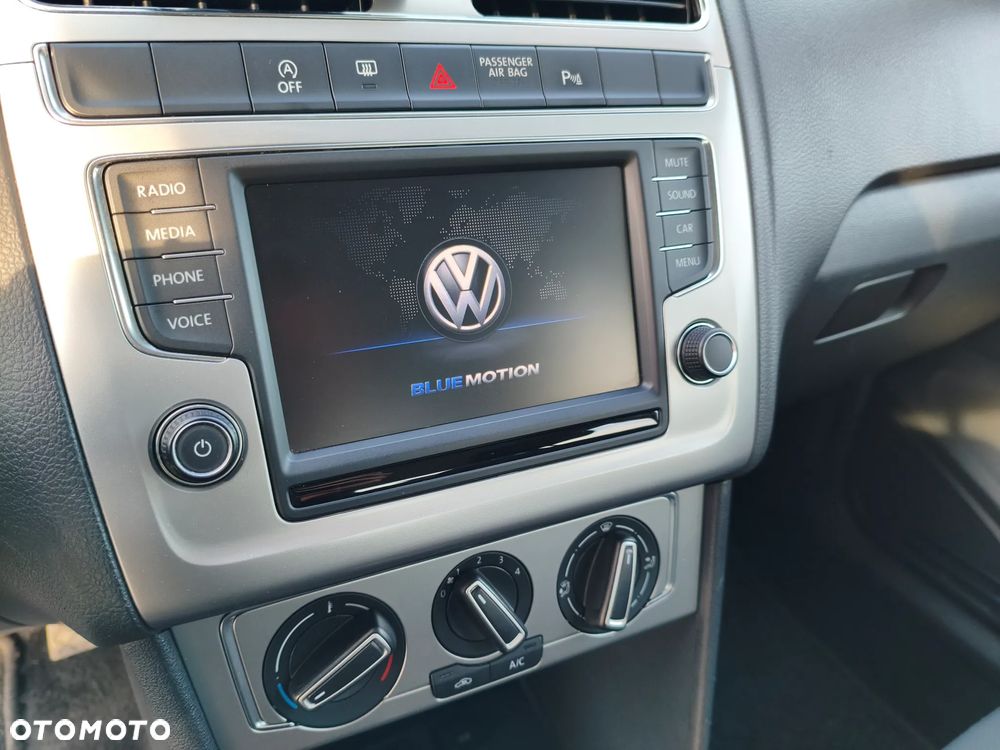 Volkswagen Polo 1.0 (Blue Motion Technology) Comfortline - 18