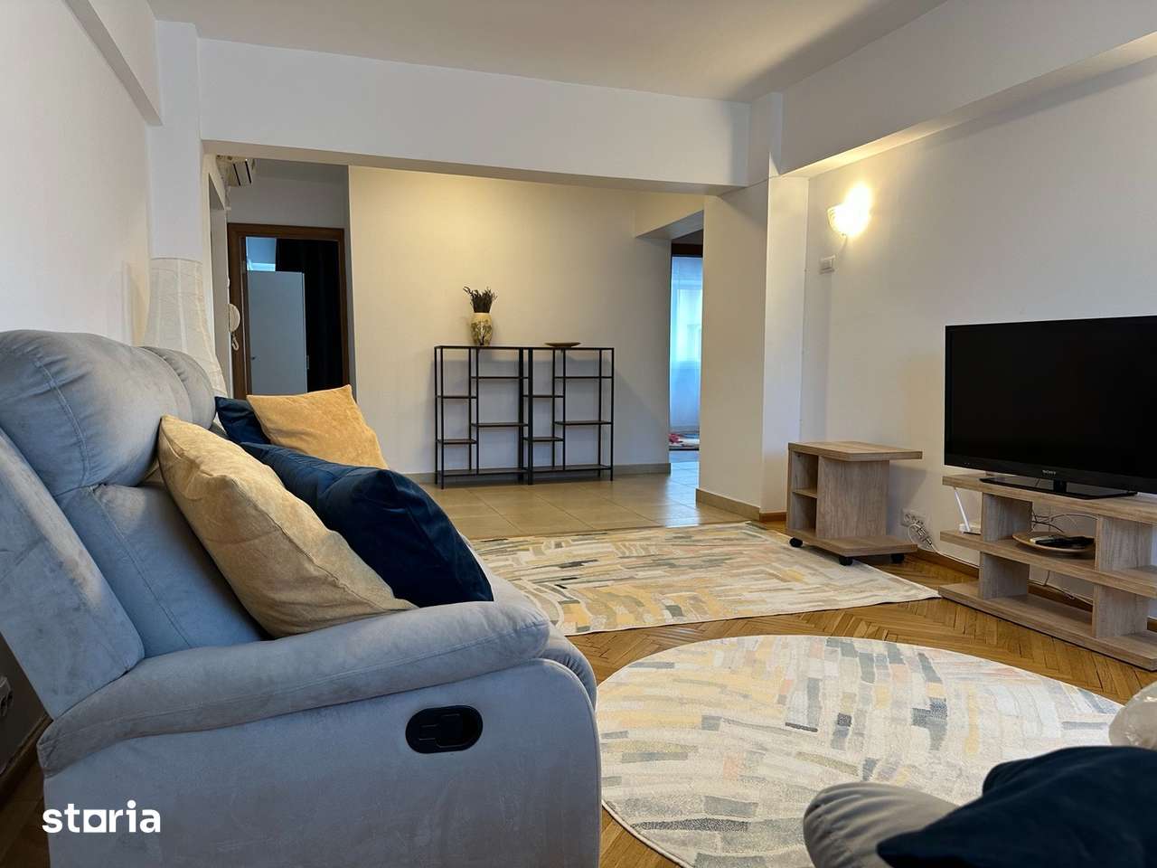 4 camere 96 mp, 2 băi, Piața Lahovari | bloc 1980 | proprietar — fotografia 3