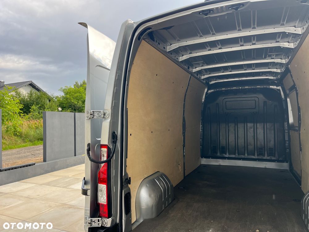 Renault Master - 18