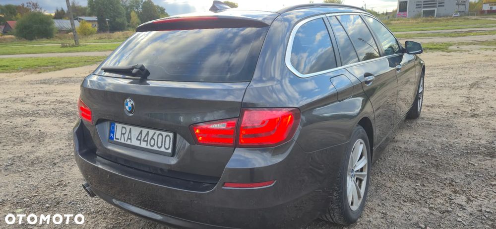BMW Seria 5 520d Touring - 6