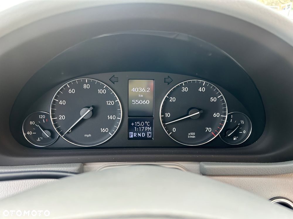Mercedes-Benz Klasa C 280 4Matic Automatik Avantgarde - 25
