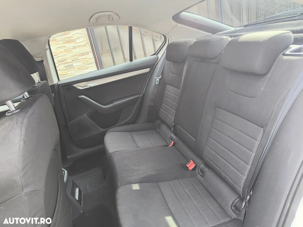 Skoda Octavia - 6