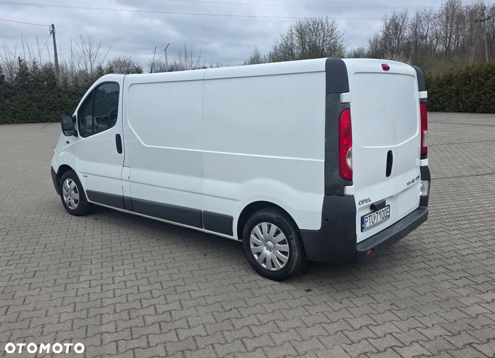 Opel Vivaro - 7