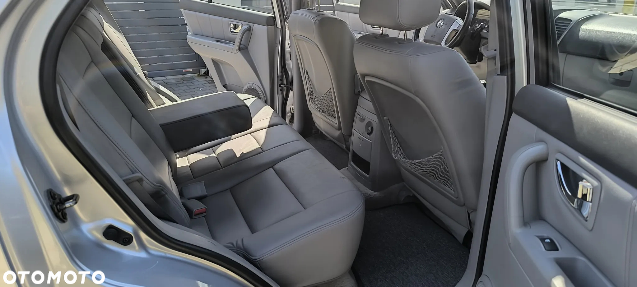 Kia Sorento 2.4 16V LX - 32