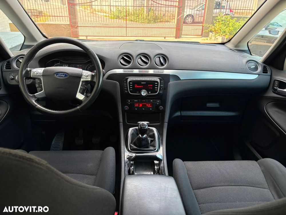 Ford Galaxy 2.0 TDCi Titanium - 11