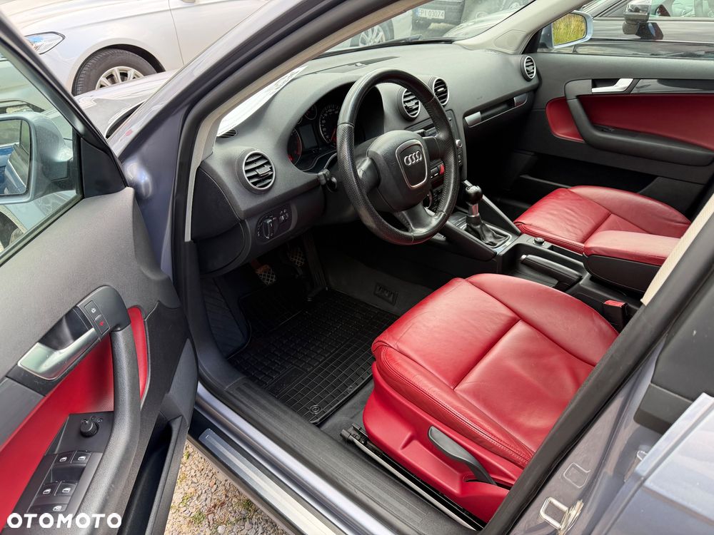 Audi A3 Sportback 1.6 S line Sportpaket plus - 19
