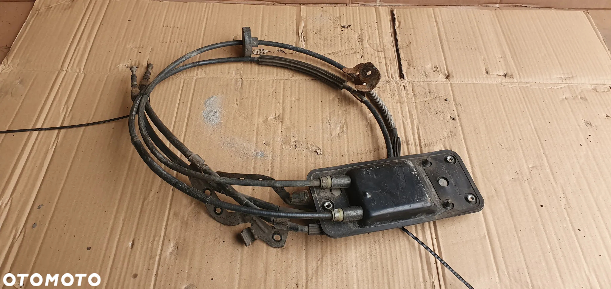 Linki cięgna hamulca ręcznego mocowanie Audi A4 B6 8E0609721AF - 4