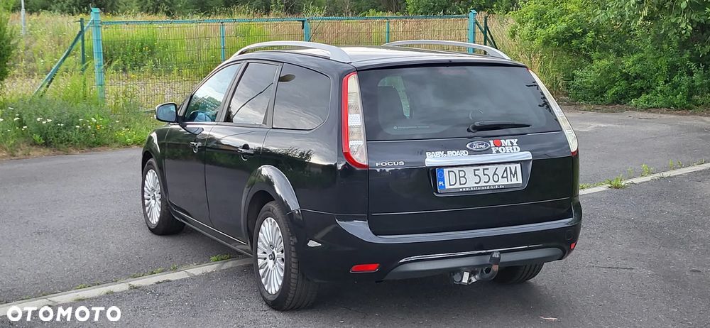 Ford Focus 1.8 Titanium - 12