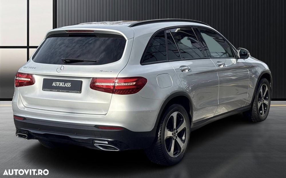 Mercedes-Benz GLC - 22