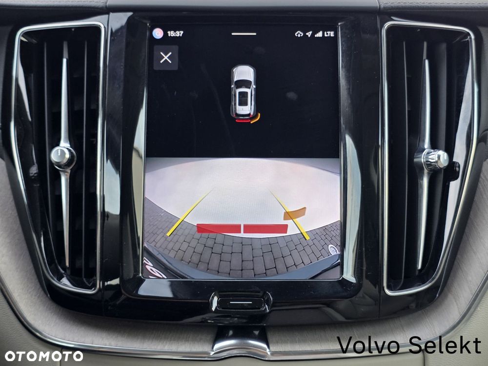 Volvo XC 60 - 32