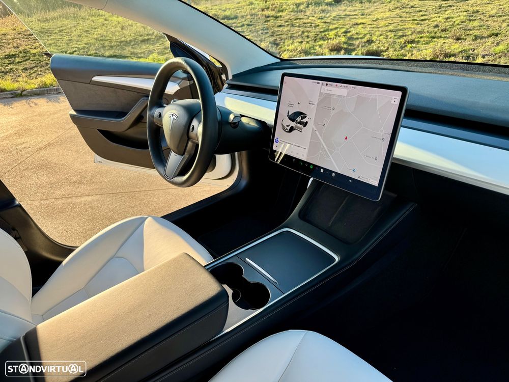 Tesla Model 3 Performance Dual Motor AWD - 21