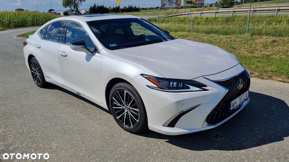 Lexus ES 300h Prestige - 13