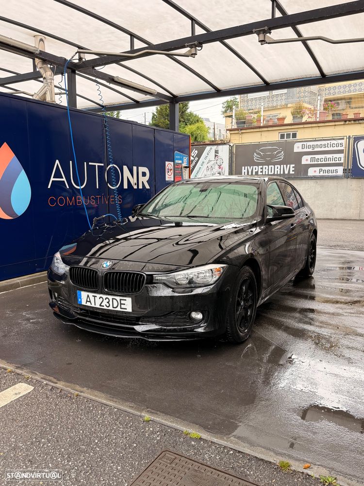 BMW 318 d Aut. - 1