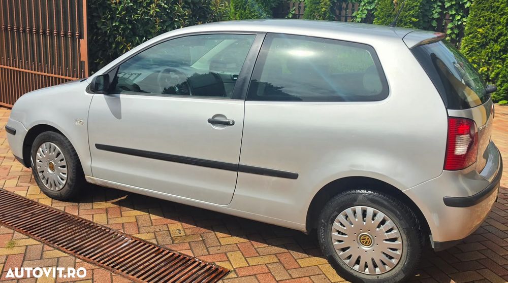 Volkswagen Polo 1.9TDI Basis - 1