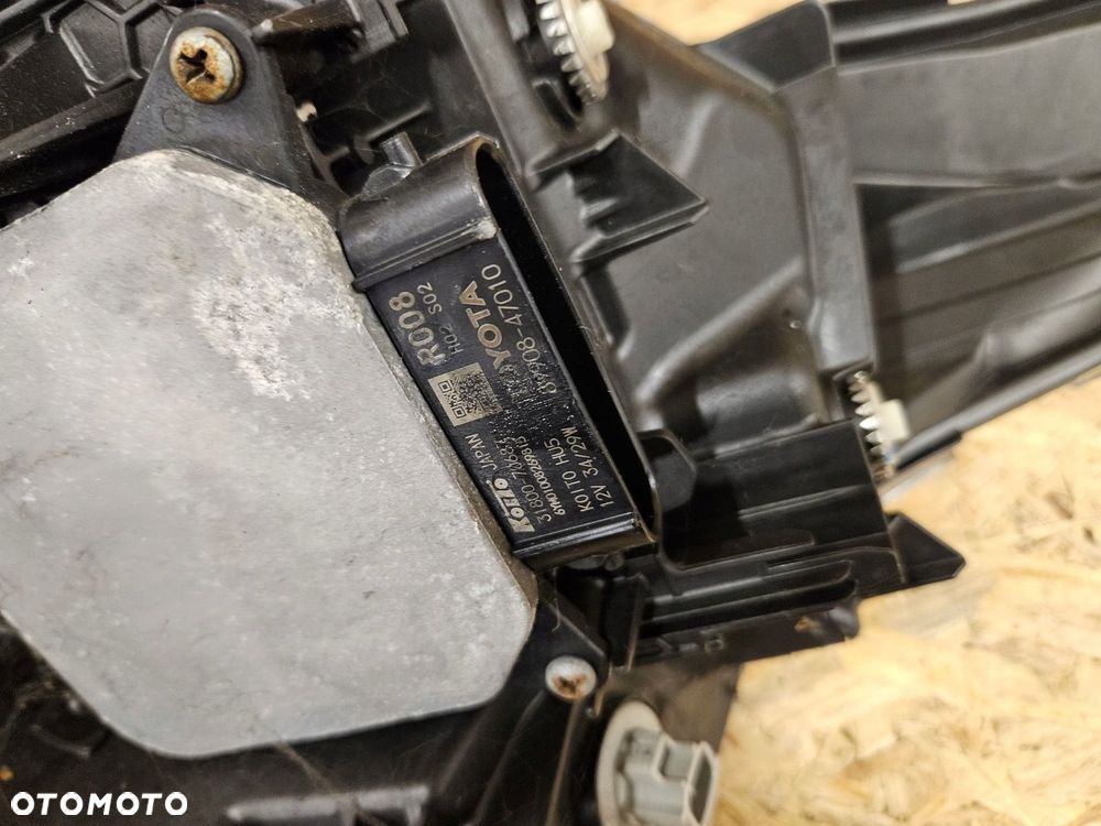 TOYOTA PRIUS IV 16-18 LAMPA PRAWA PRZEDNIA PRZÓD FULL LED UK - 7
