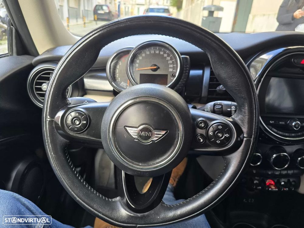 MINI 3 Portas Cooper D - 17