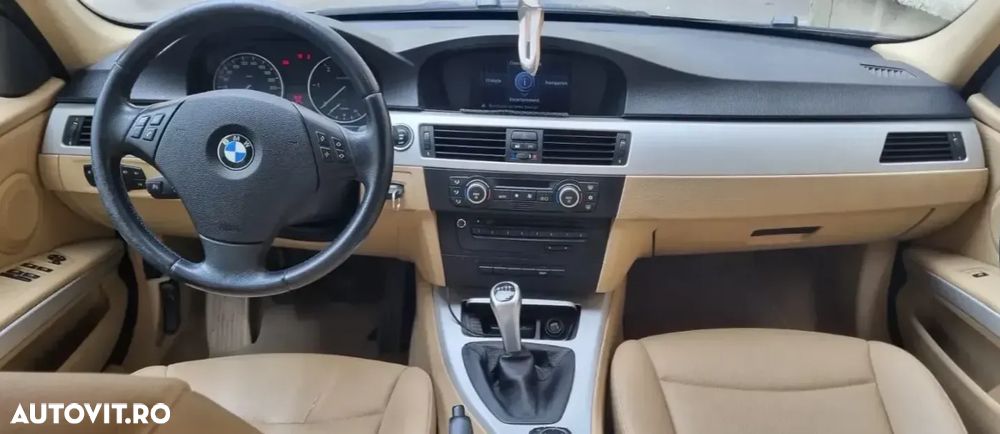 BMW Seria 3 318d - 2