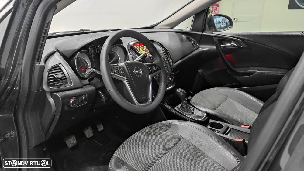 Opel Astra Sports Tourer 1.6 CDTi Executive S/S - 16