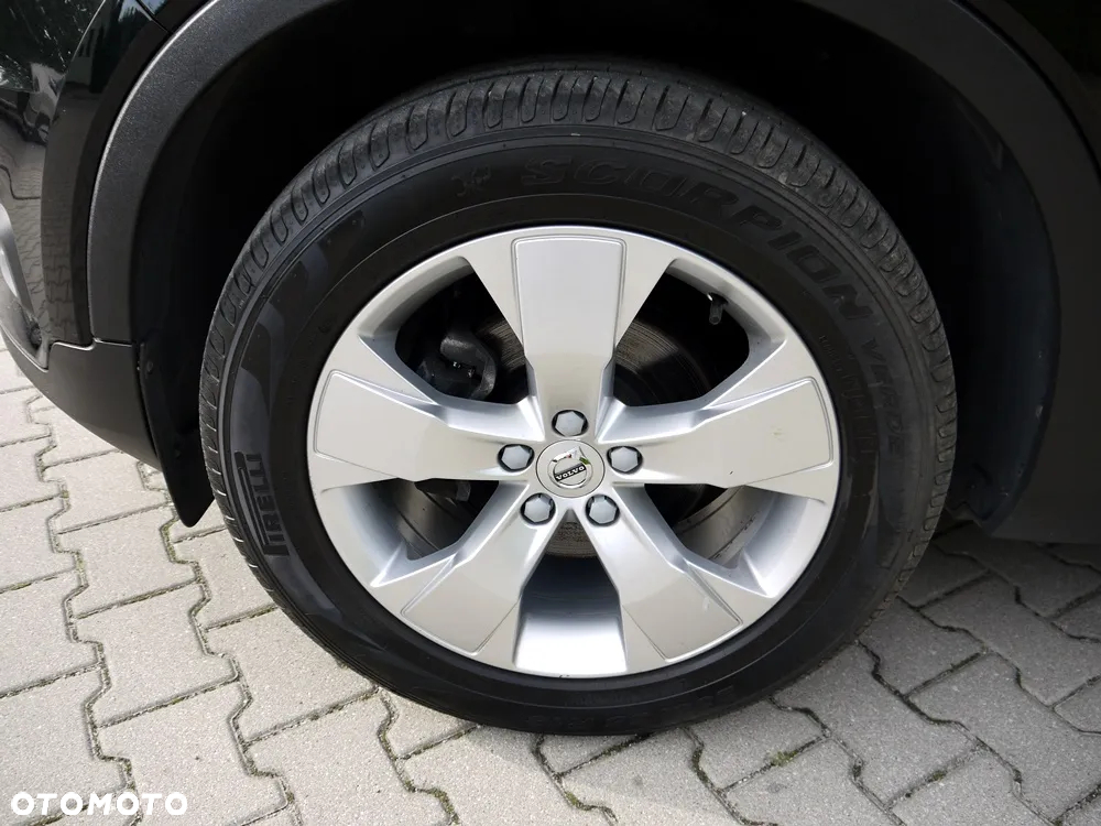 Volvo XC 40 T3 Momentum - 33