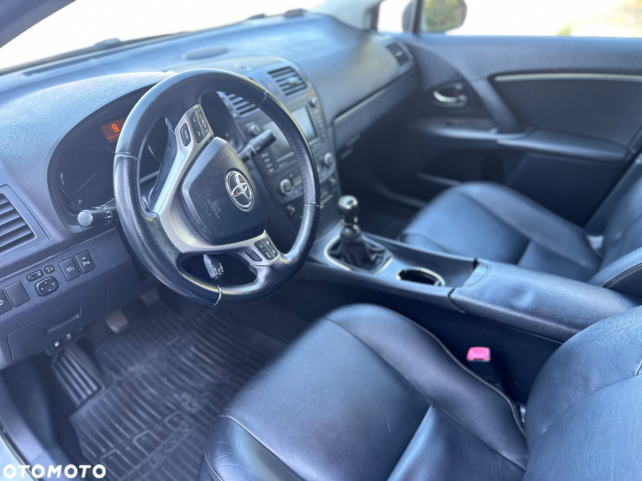 Toyota Avensis - 6