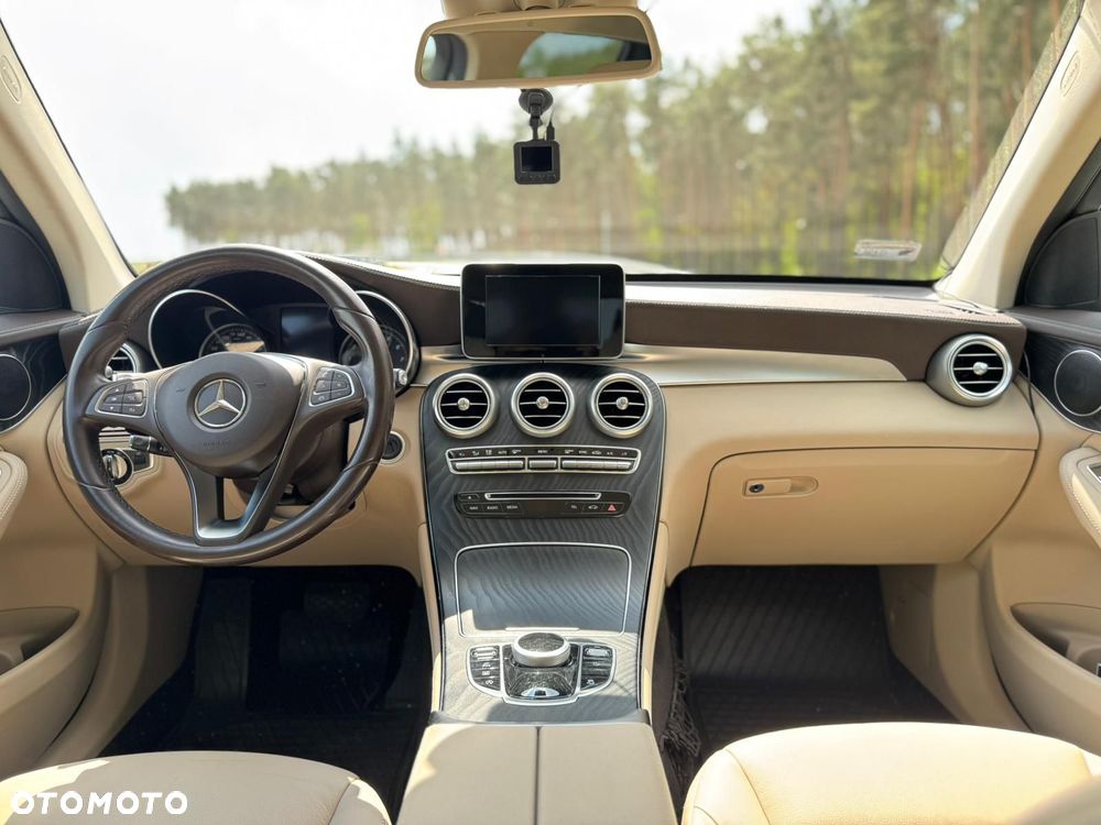 Mercedes-Benz GLC 250 4-Matic - 4