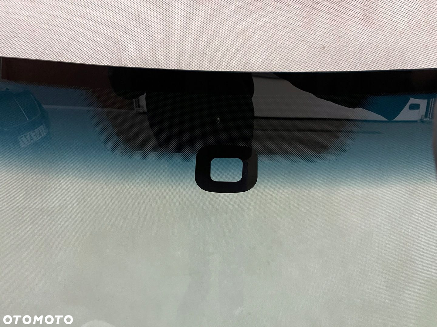SZYBA PRZEDNIA CZOŁOWA VW JETTA/BORA SENSOR 2005- - 2