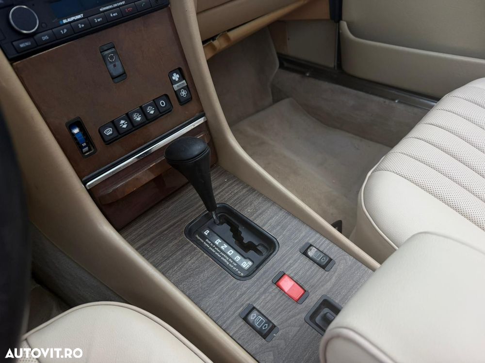Mercedes-Benz SL - 16
