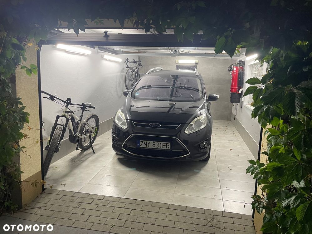 Ford Grand C-MAX - 39