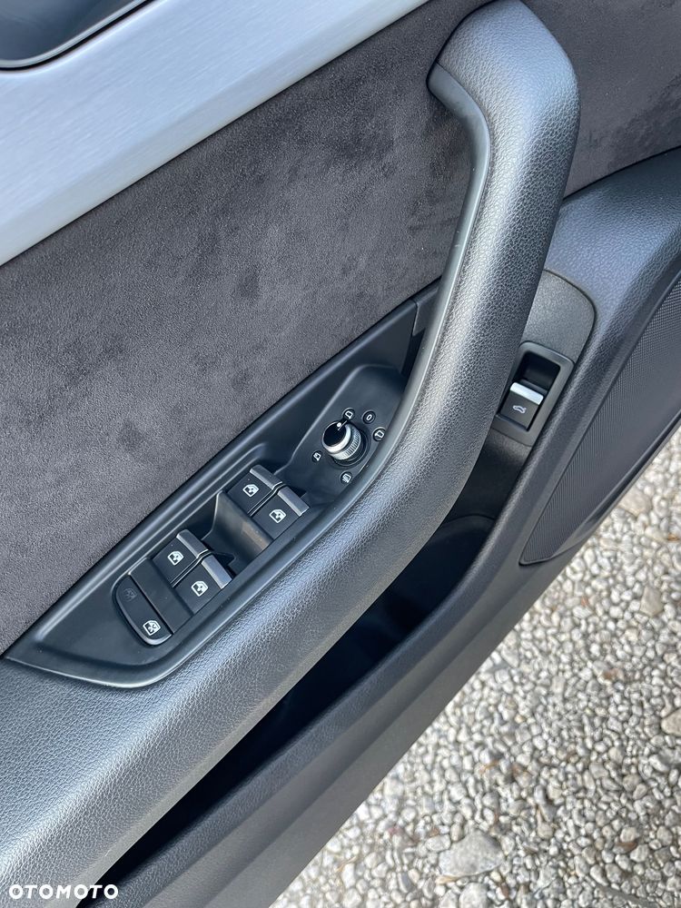 Audi A4 Avant 2.0 TDI DPF clean diesel quattro S tronic S line Sportpaket - 35