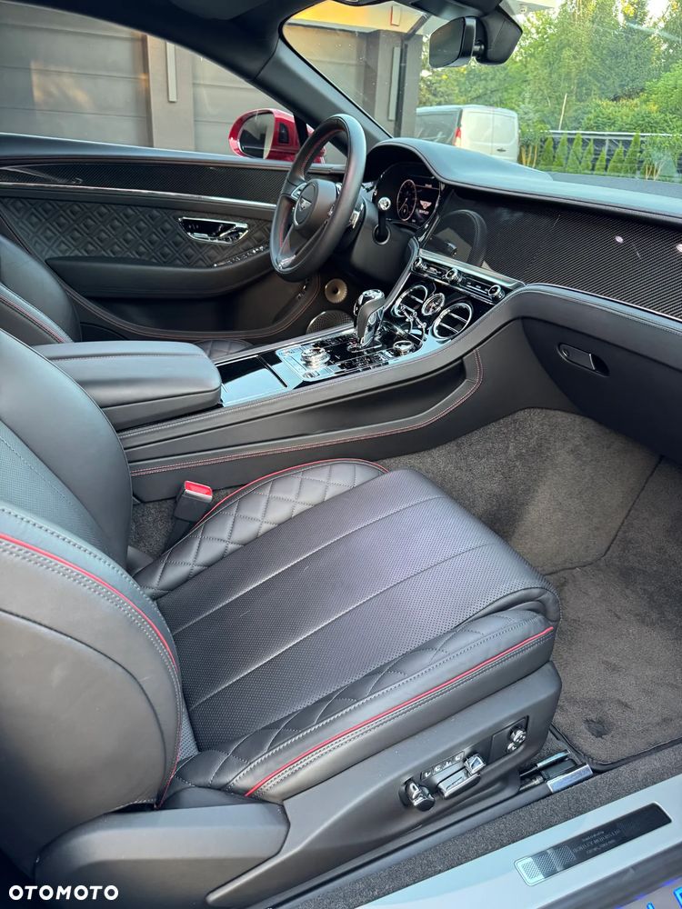 Bentley Continental GT - 11