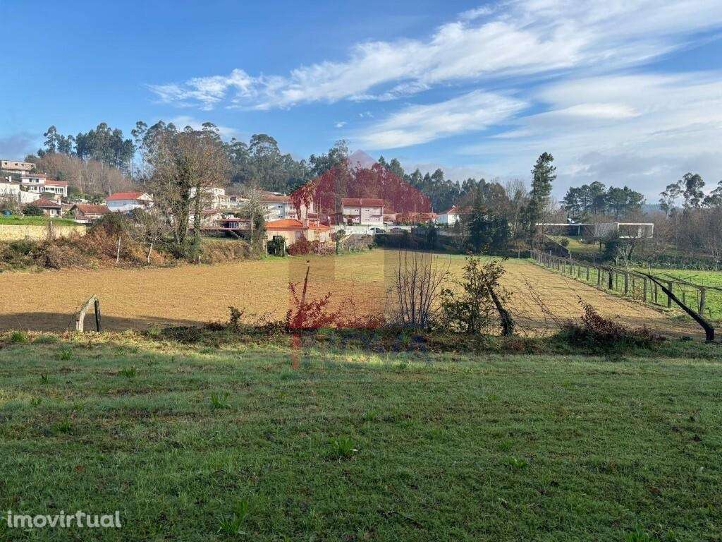 Armazém em Cervães, Vila Verde - Grande imagem: 5/12