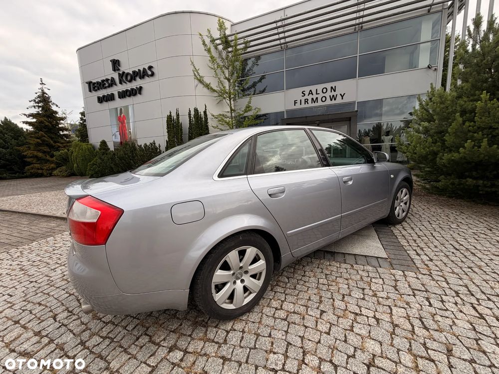 Audi A4 Limousine 1.8T - 24