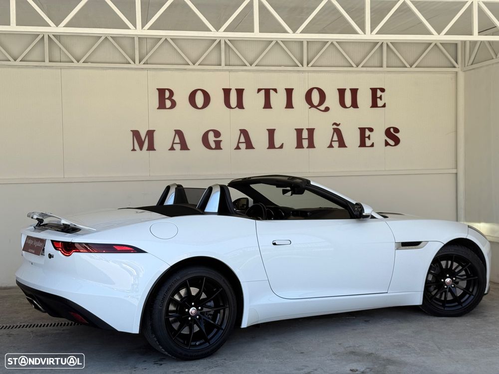 Jaguar F-Type 2.0 i4 R-Dynamic - 36