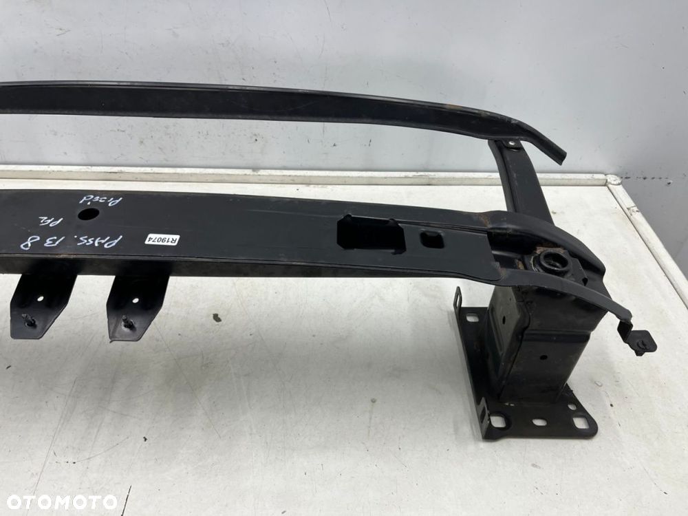 Belka zderzaka VW Passat B8 3G0 14-19r. przedlift przednie wzmocnienie pasa przód 3g0807611 - 14
