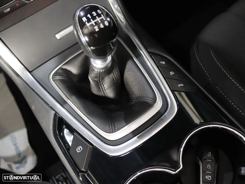 Ford S-Max 2.0 TDCi Titanium - 25