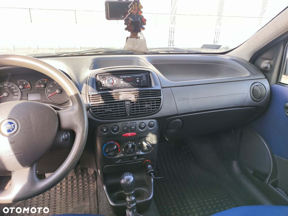 Fiat Punto - 9