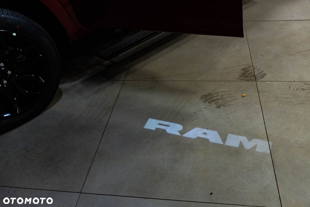 RAM 1500 - 18